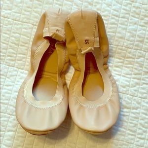 Yosi Samra Flats/Nude/Size 10